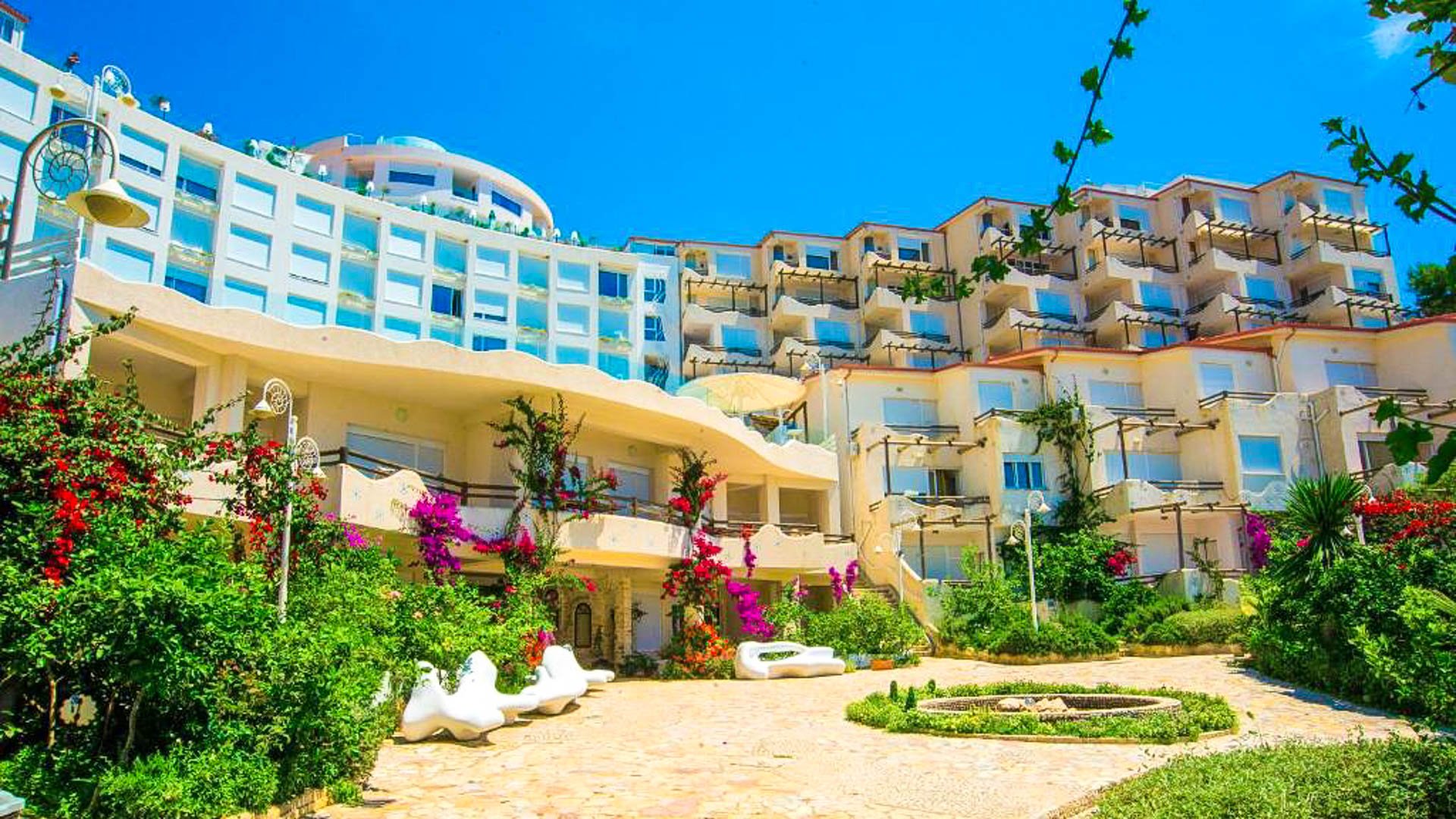 Bougainville Bay Hotel