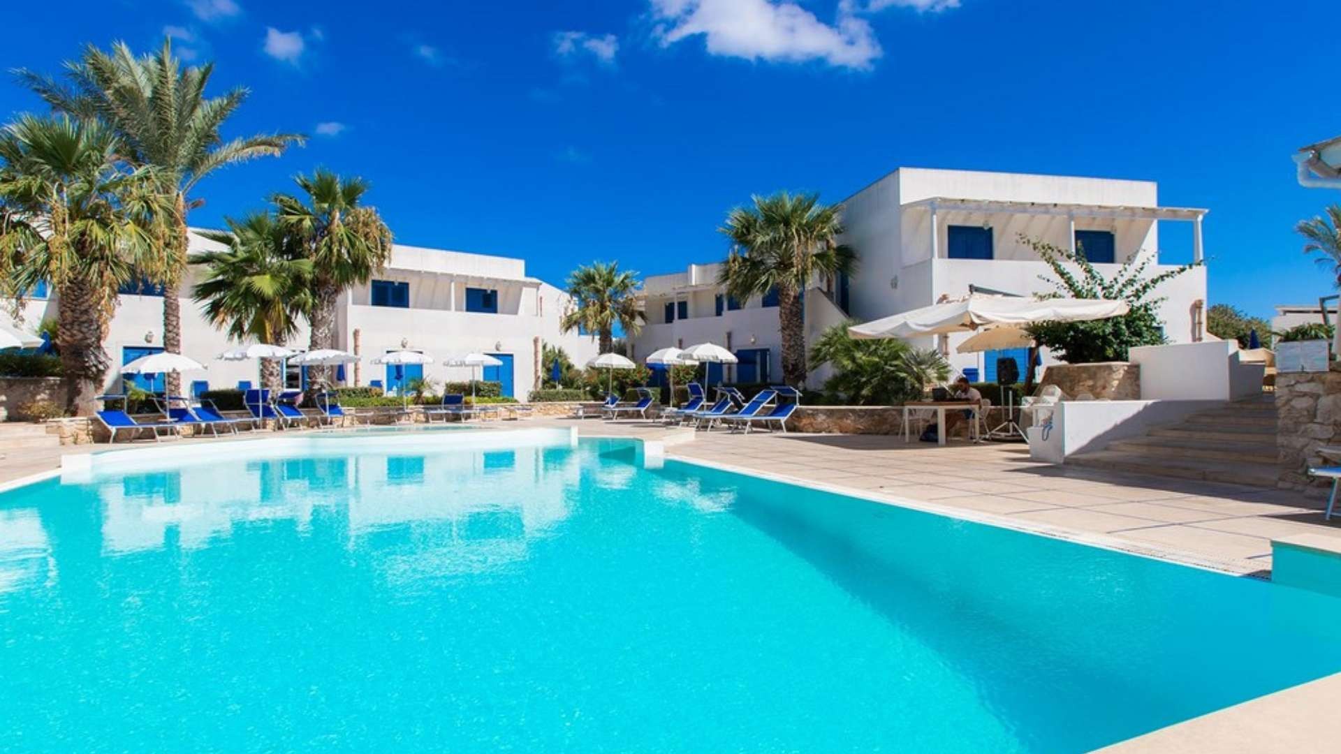 Cala La Luna Resort