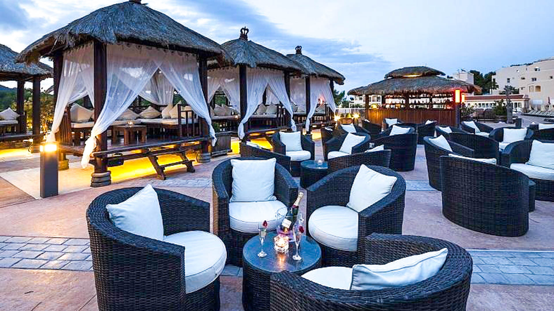 Invisa Hotel Cala Blanca