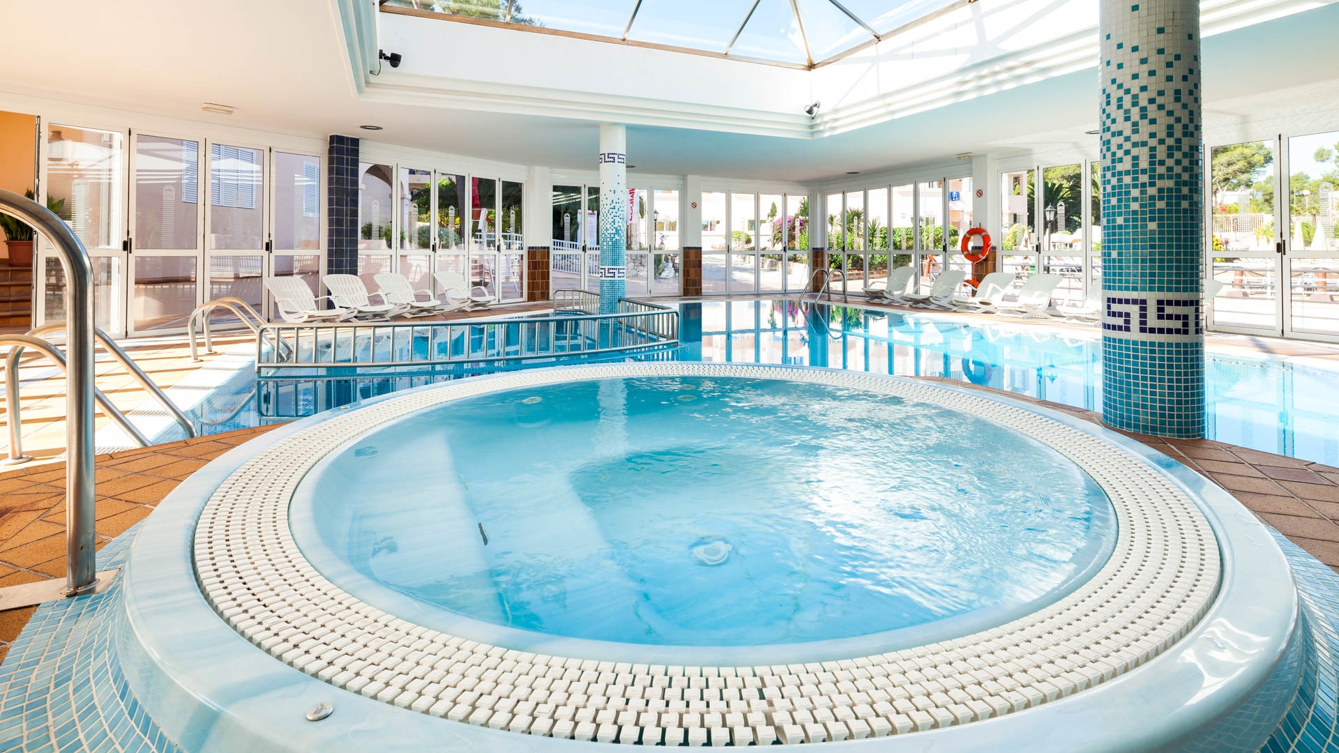 Invisa Hotel Cala Blanca
