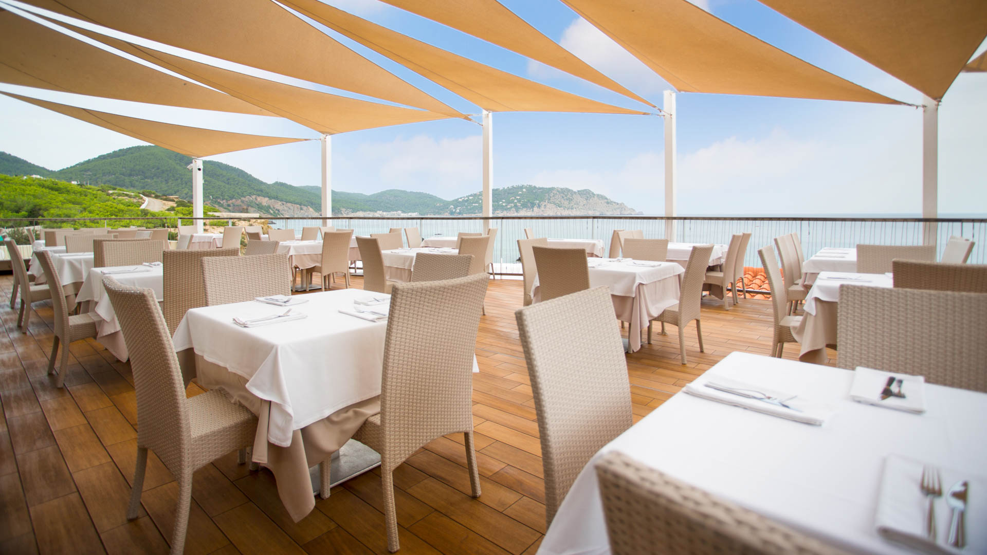 Invisa Hotel Cala Blanca