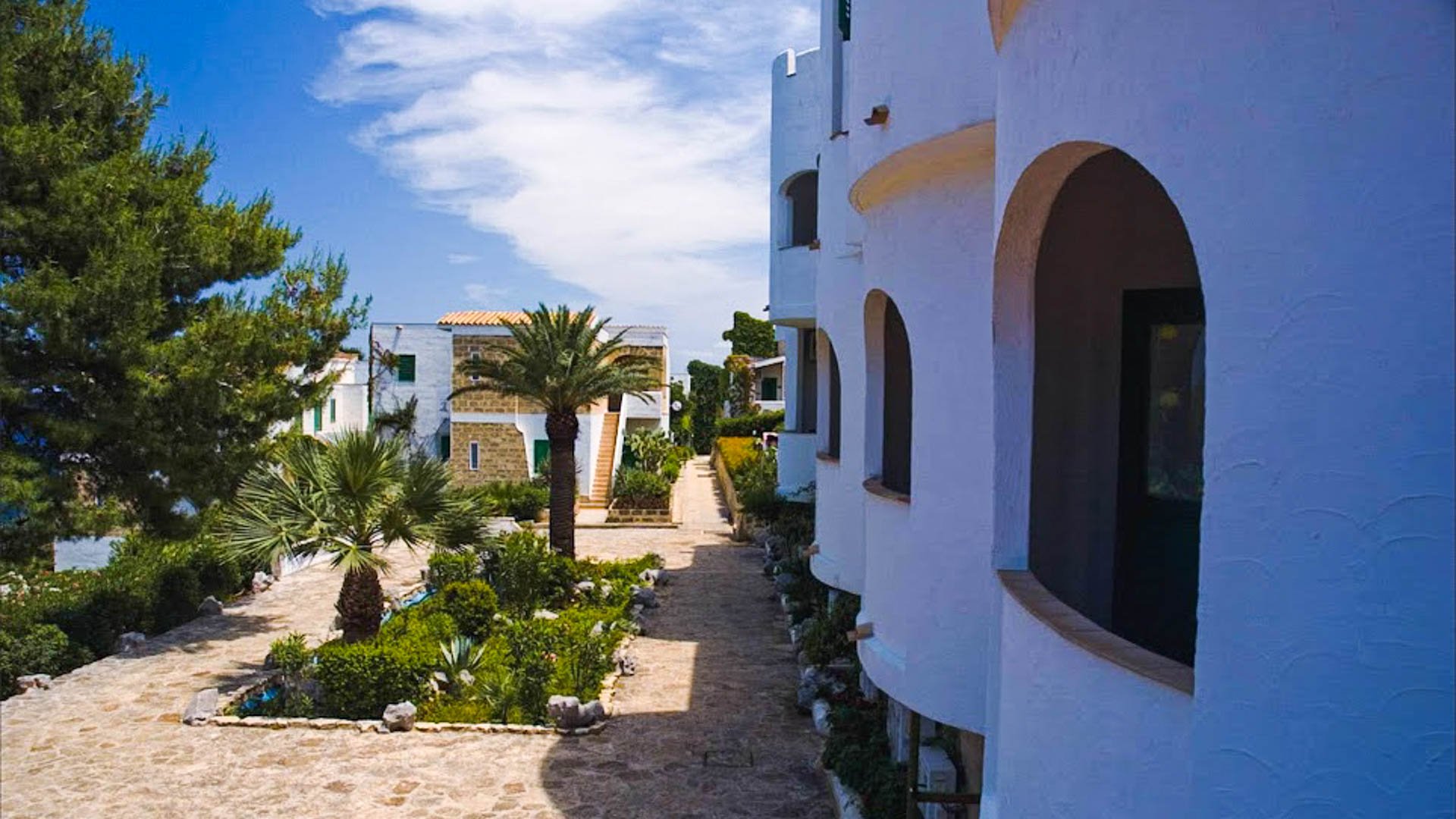 Calampiso Resort