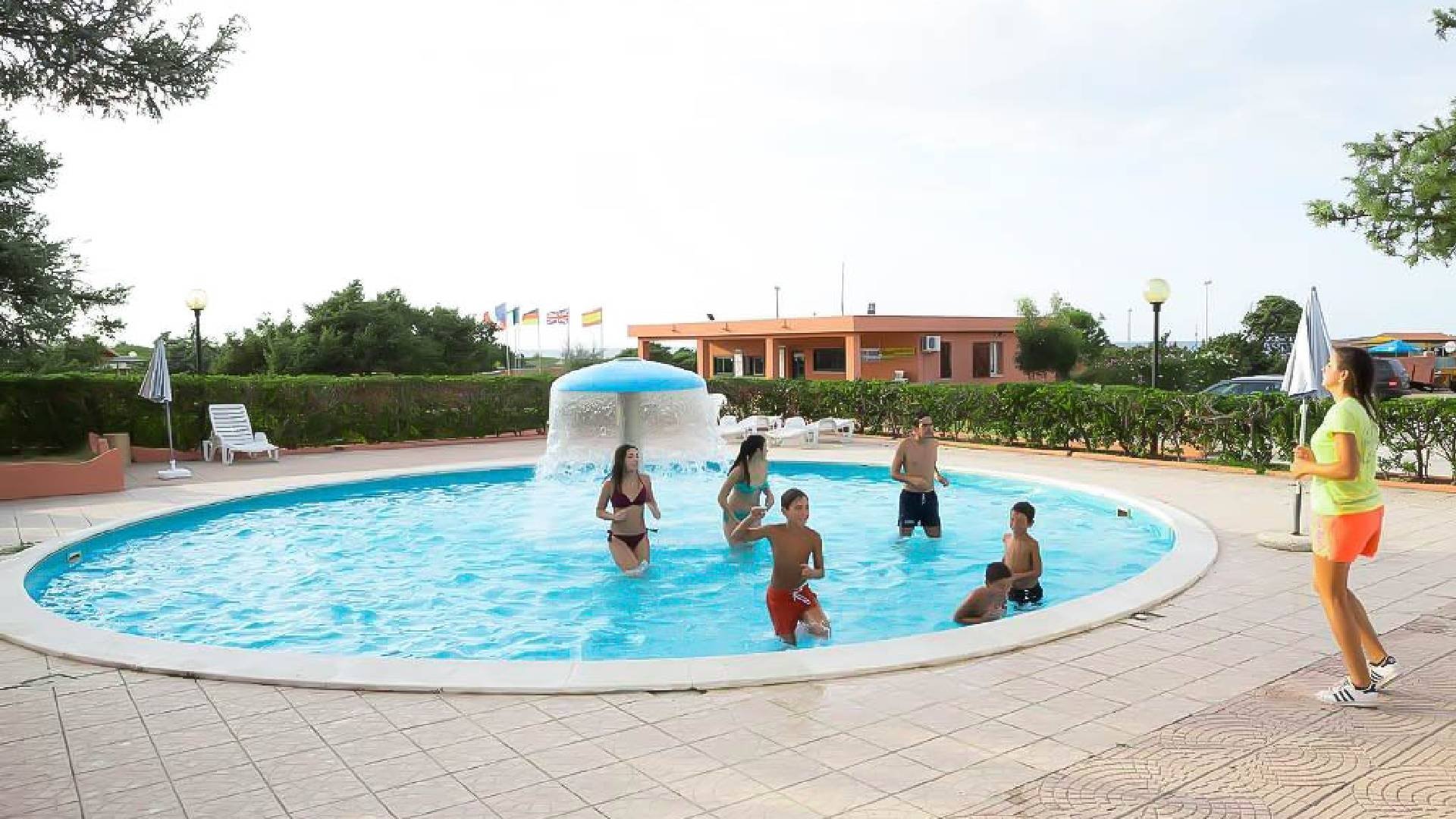 Camping Village Li Nibari