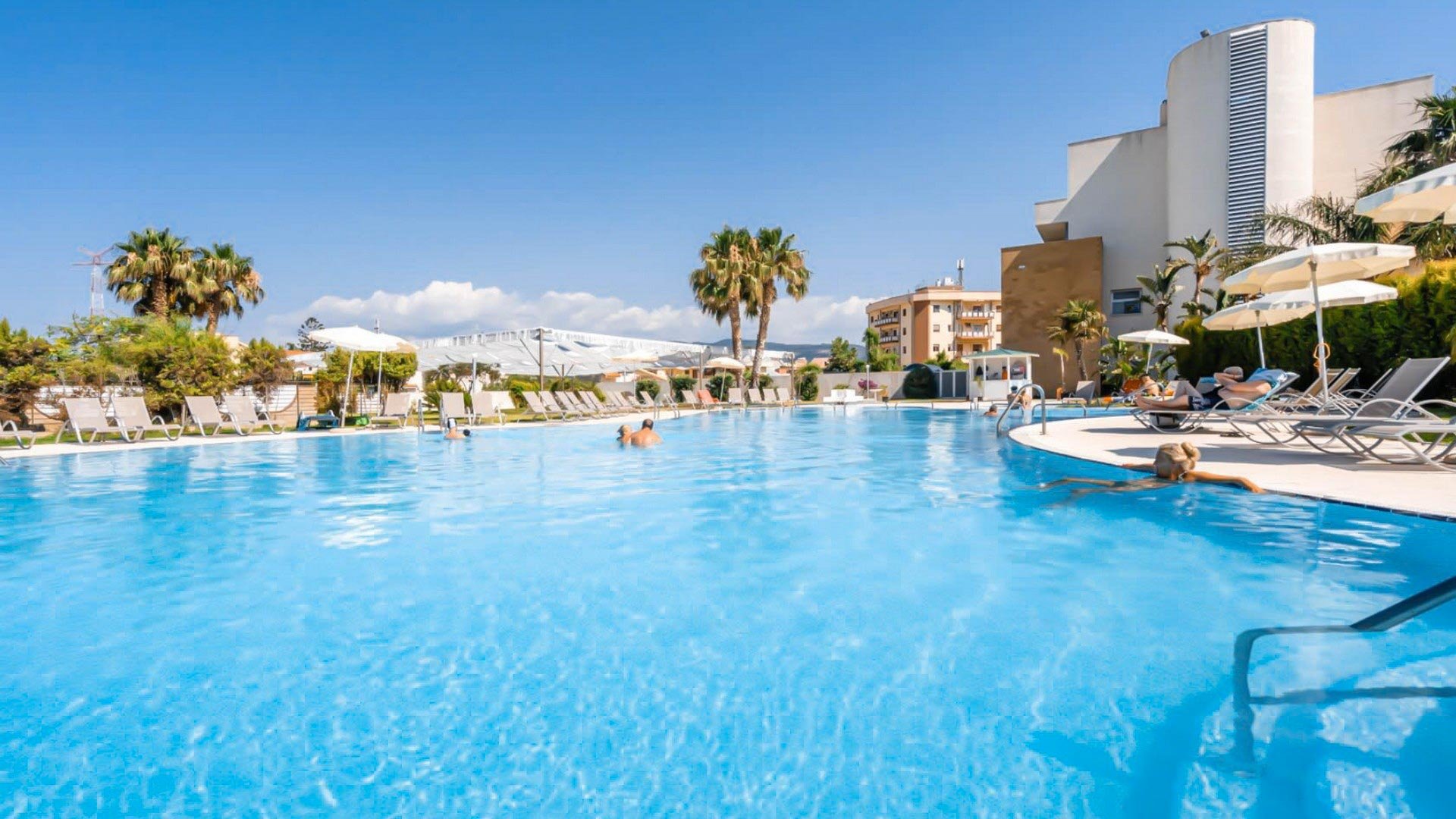 Capo Peloro Resort