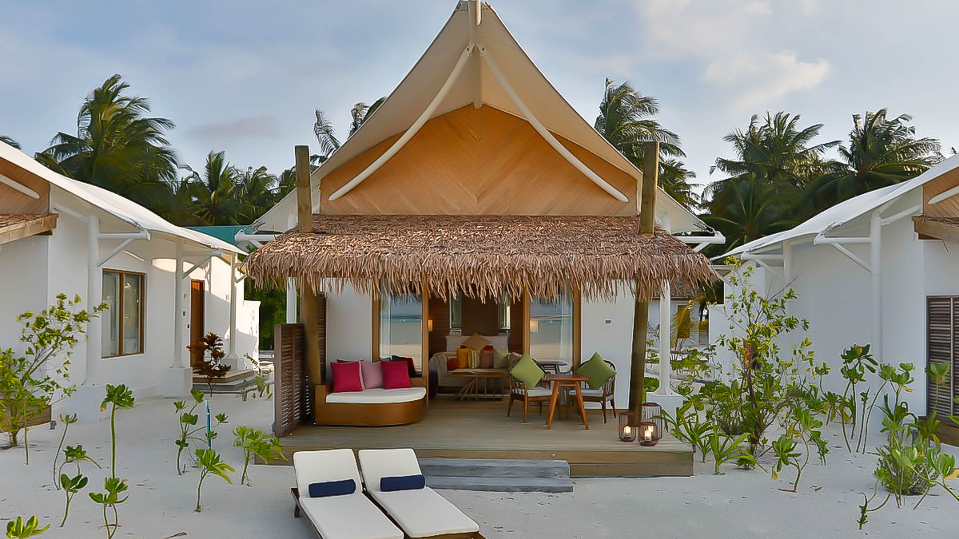Cinnamon Hakuraa Huraa Maldives