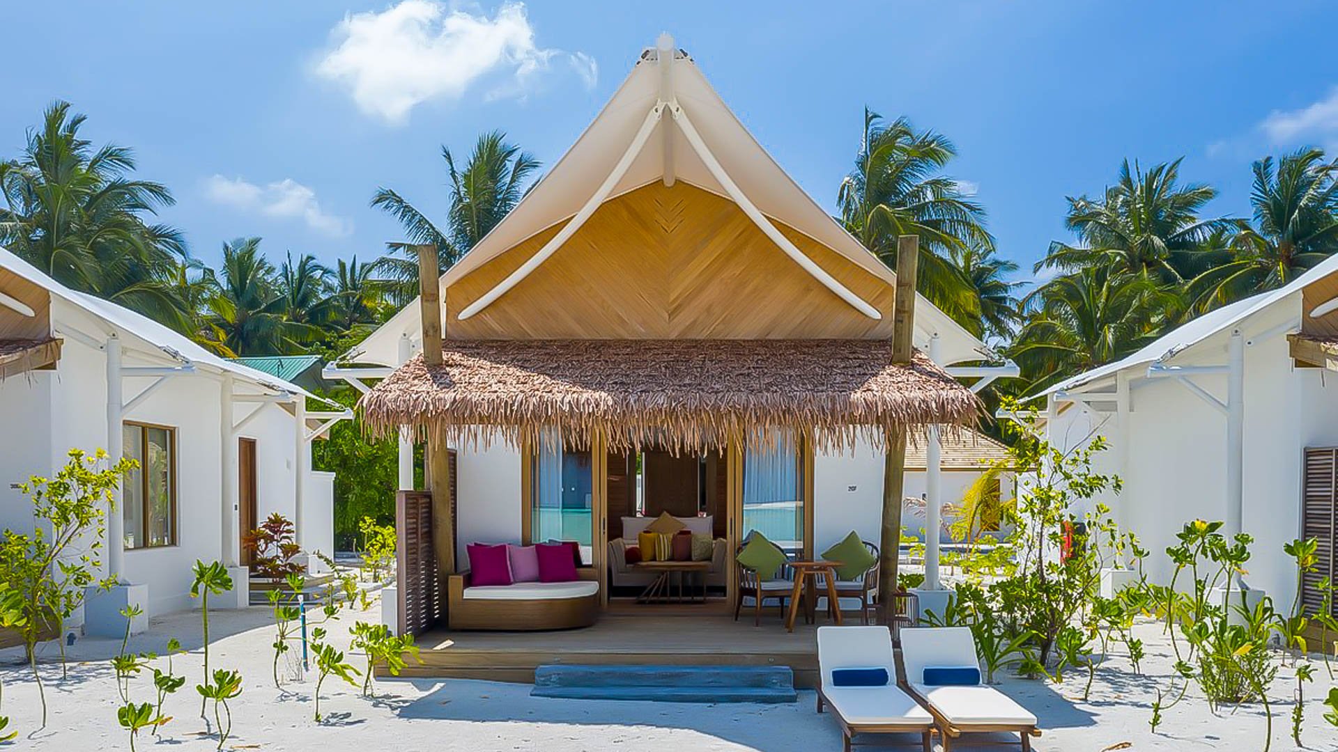 Cinnamon Hakuraa Huraa Maldives