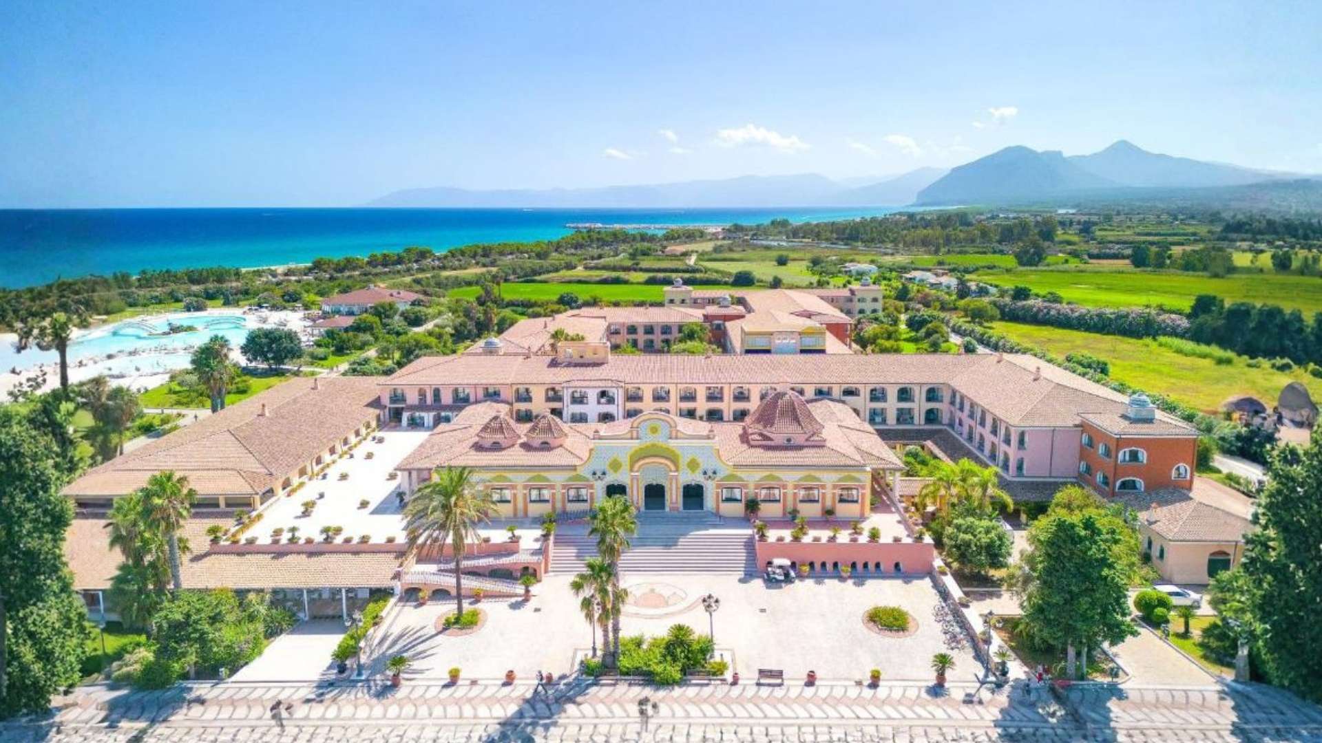 Club Hotel Marina Beach 