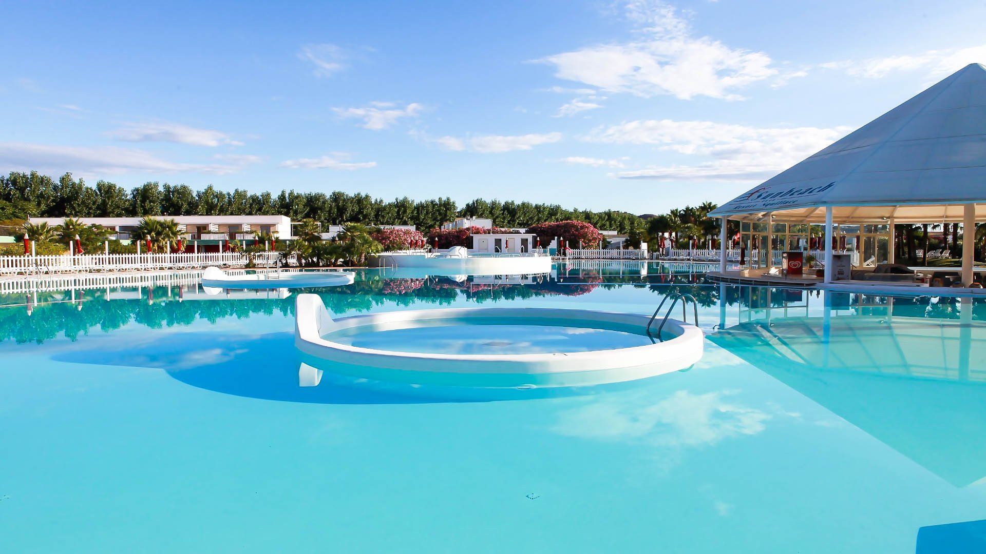 Club Esse Sunbeach