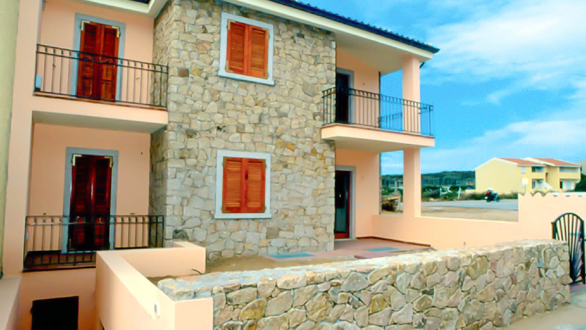 Complessi Residenziali Cala Longa