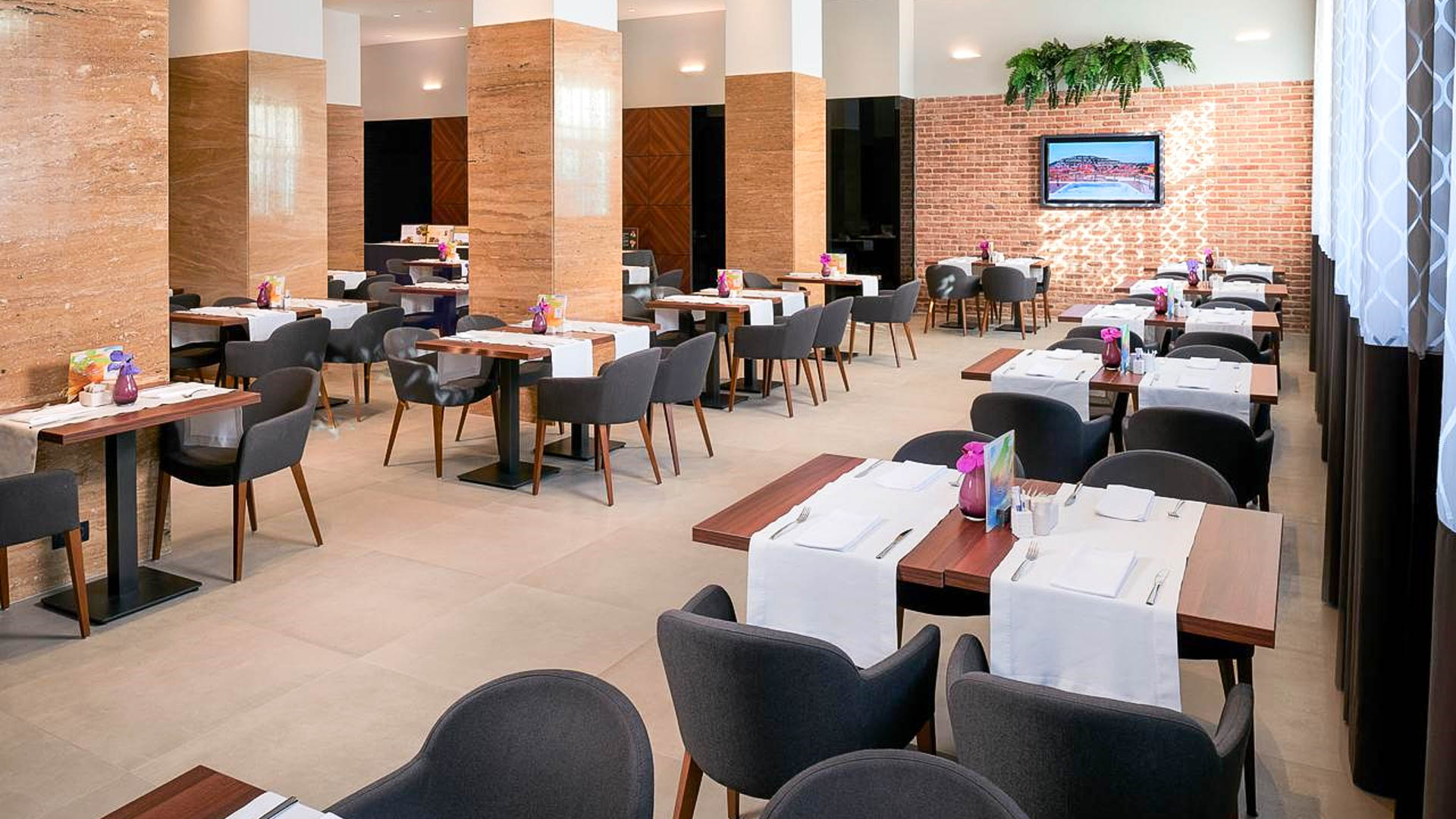 Cornaro Hotel