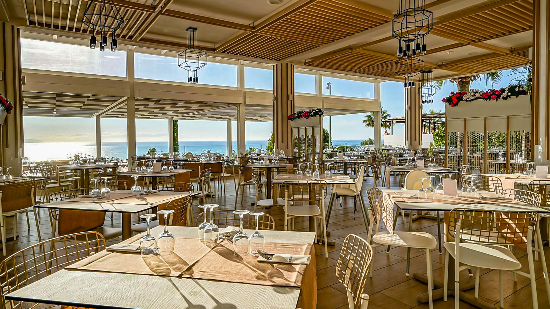 Costa Verde Acqua Park & Spa Hotel
