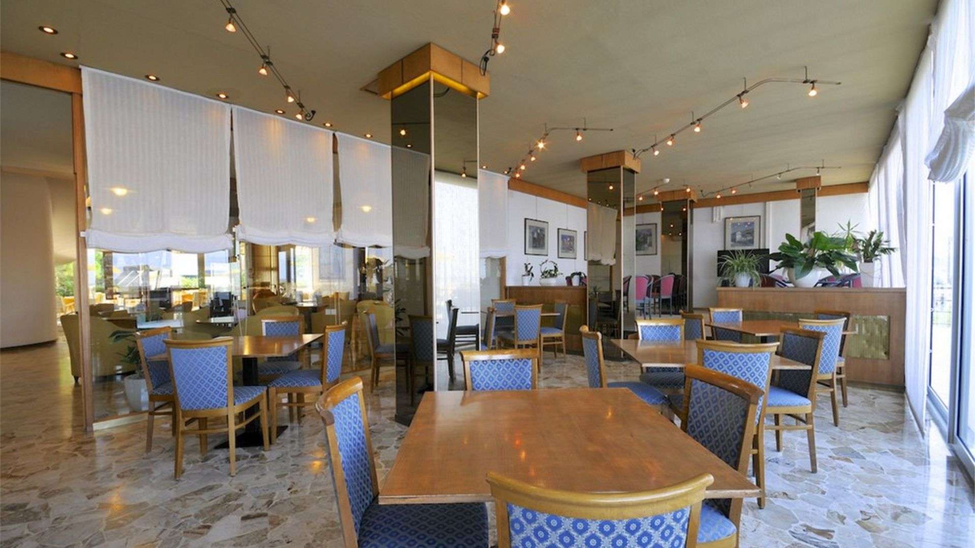 Hotel David