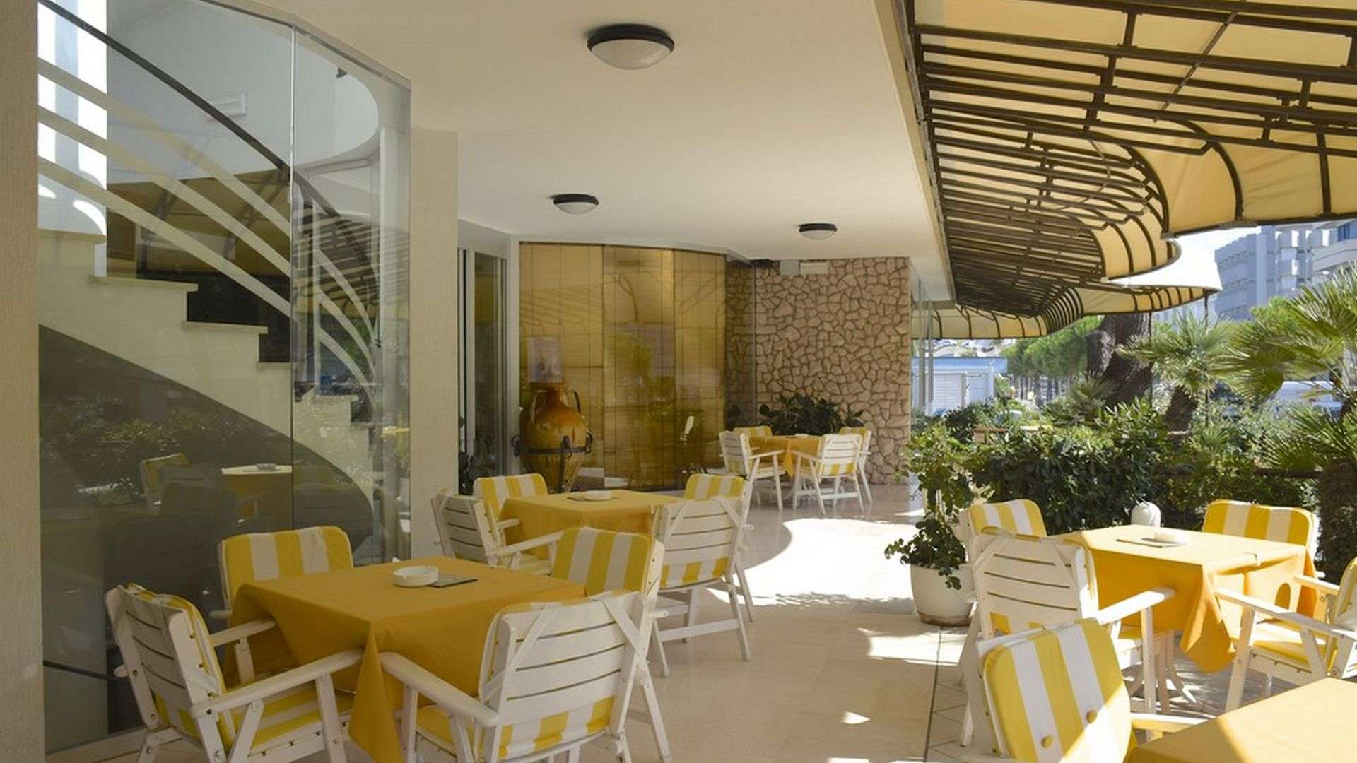 Hotel David