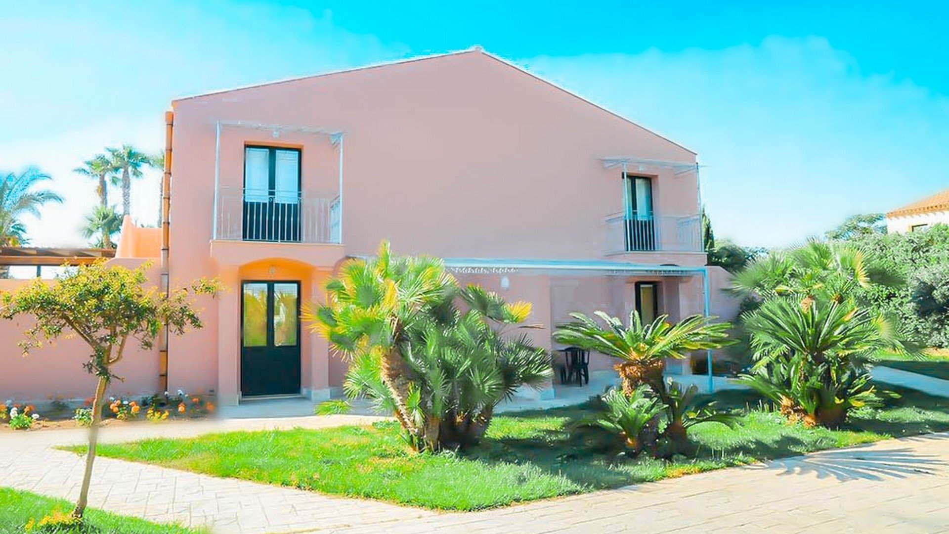 Delfino Beach Hotel
