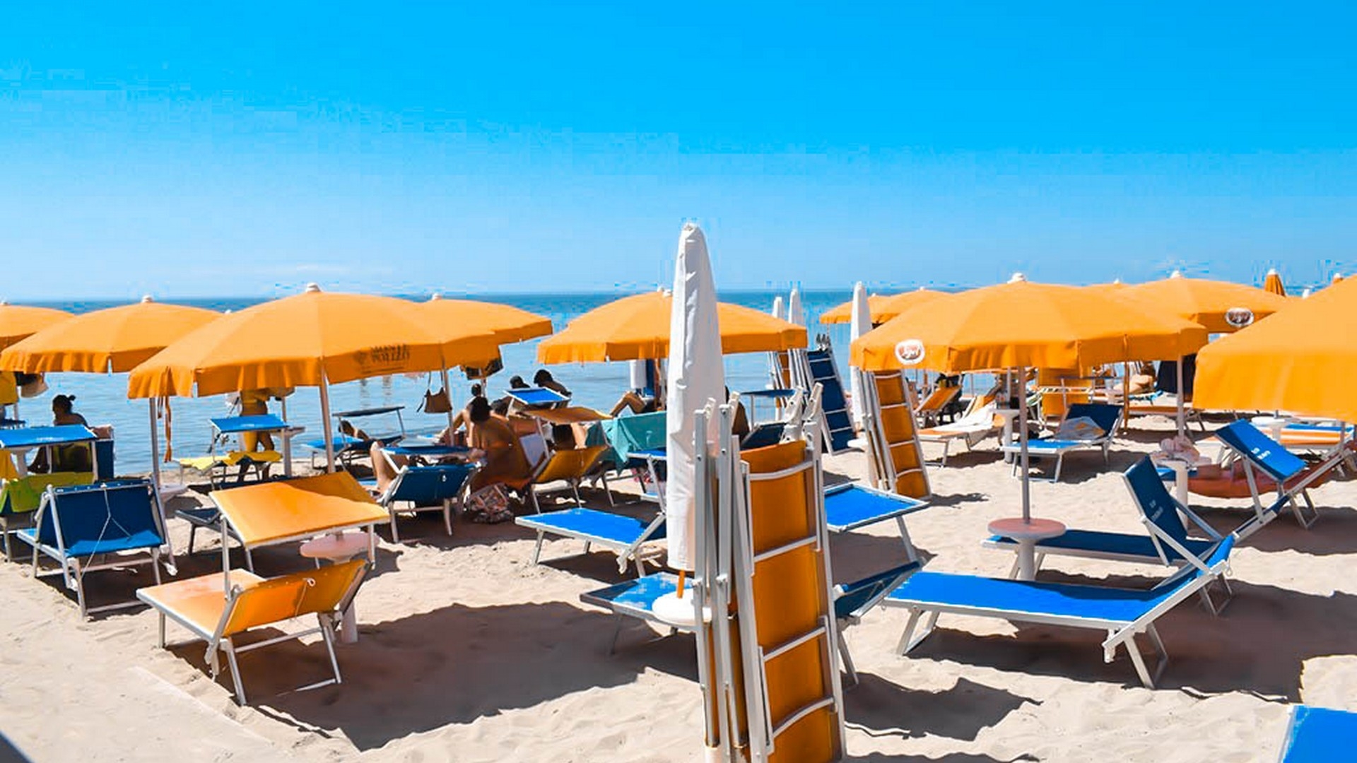 Delfino Beach Hotel