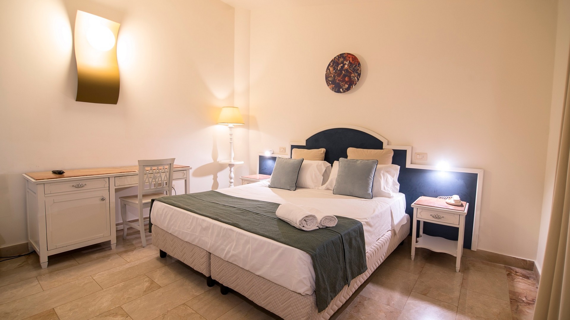 Delfino Beach Hotel