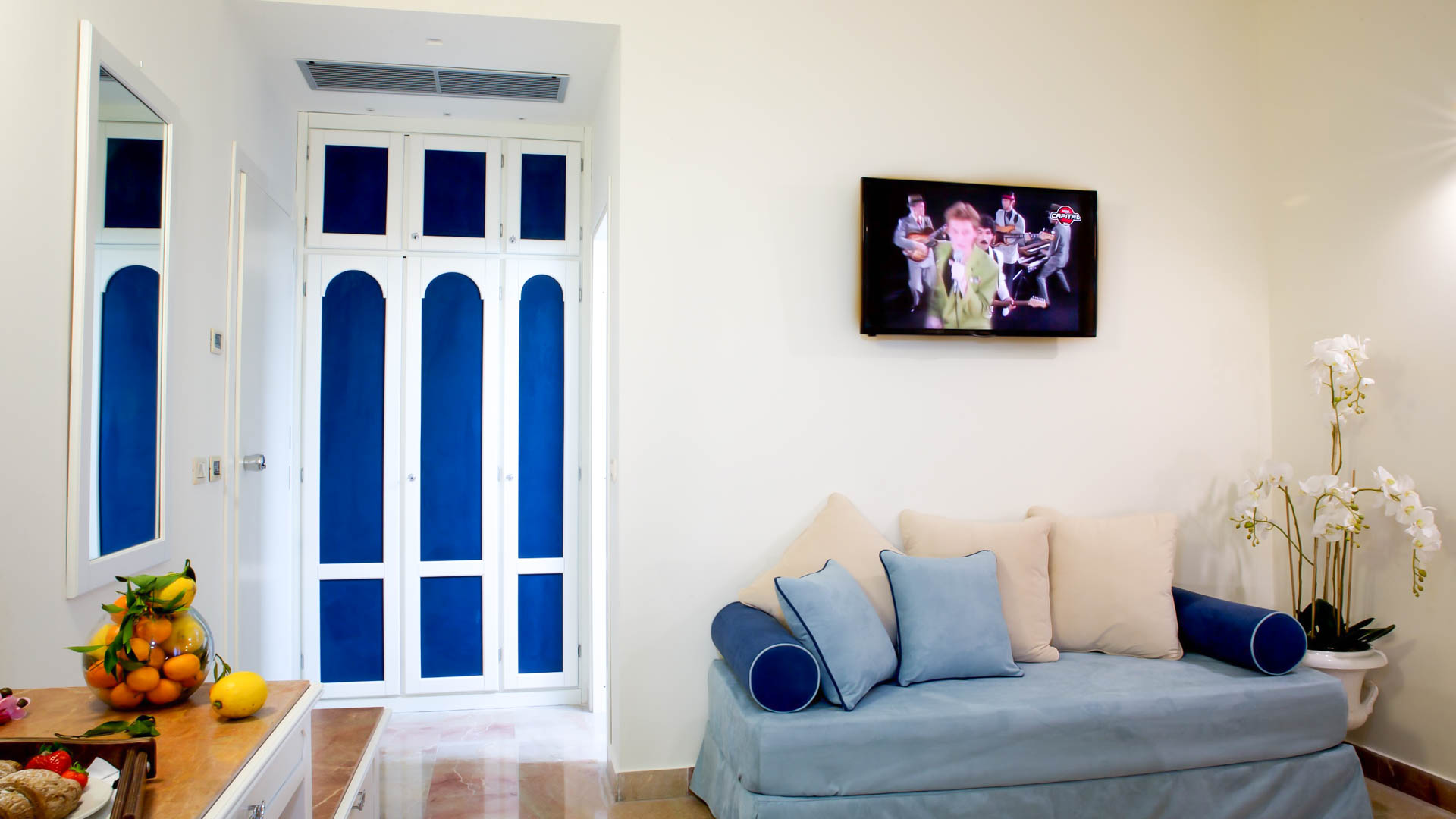 Delfino Beach Hotel