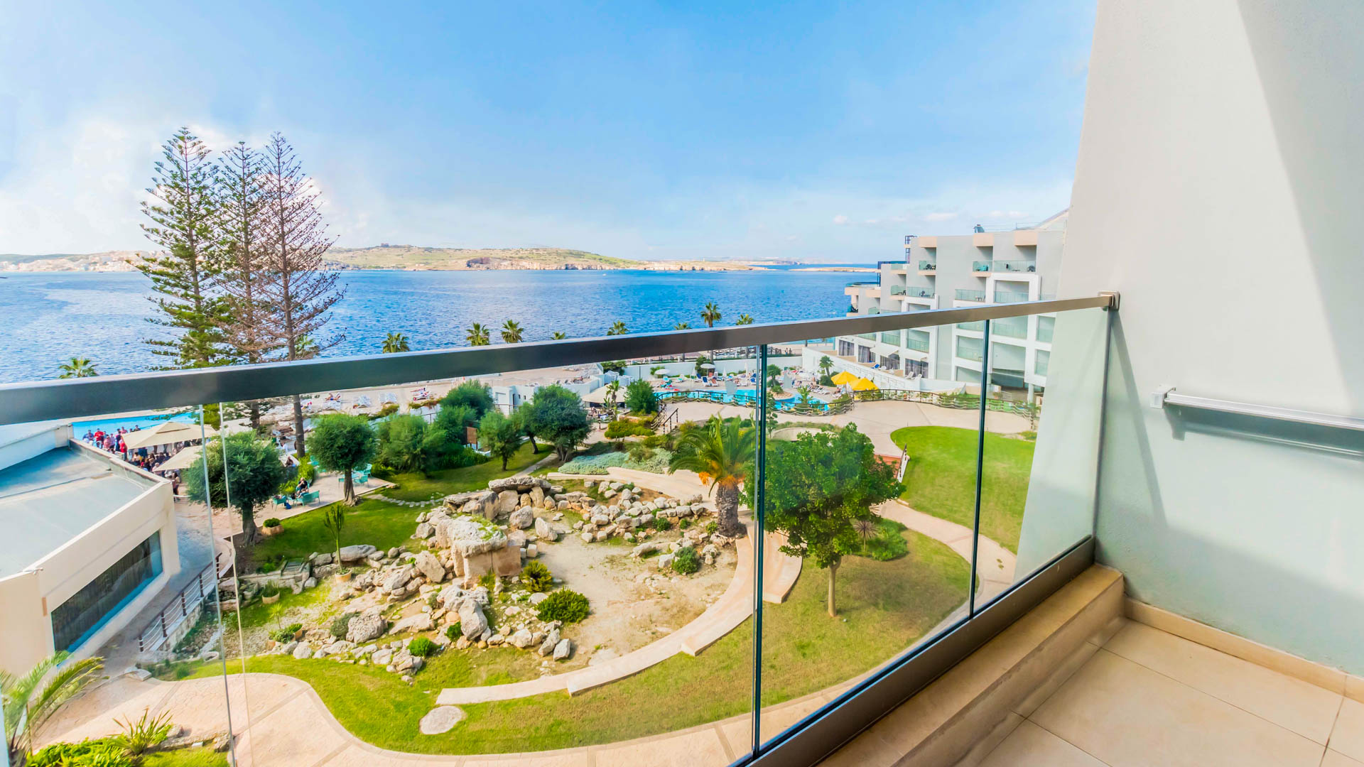 Dolmen Hotel