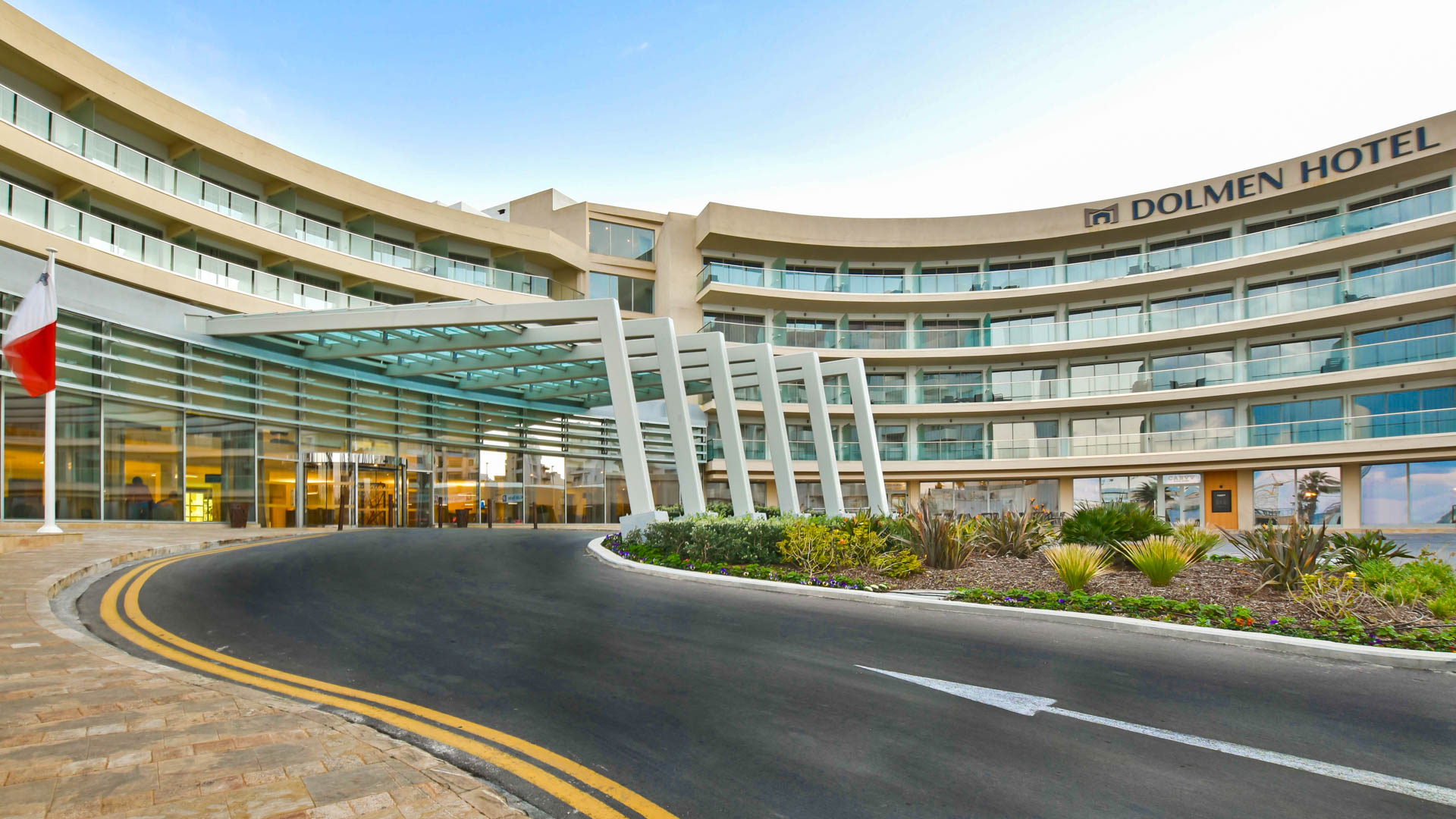 Dolmen Hotel
