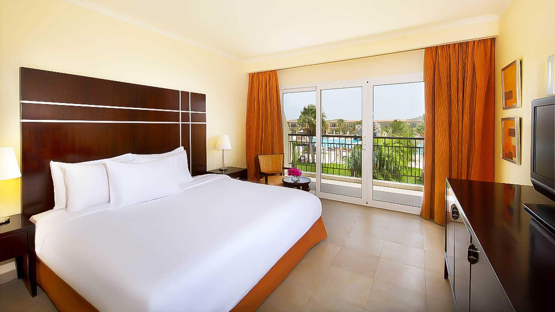 Doubletree by Hilton Sharks Bay