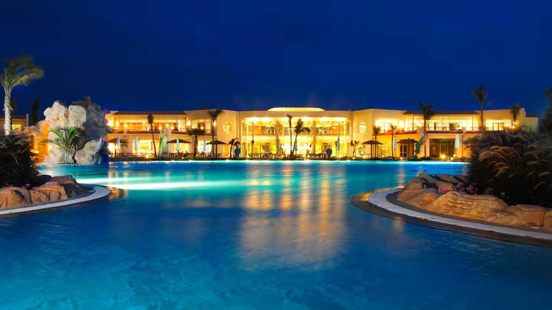 Doubletree by Hilton Sharks Bay