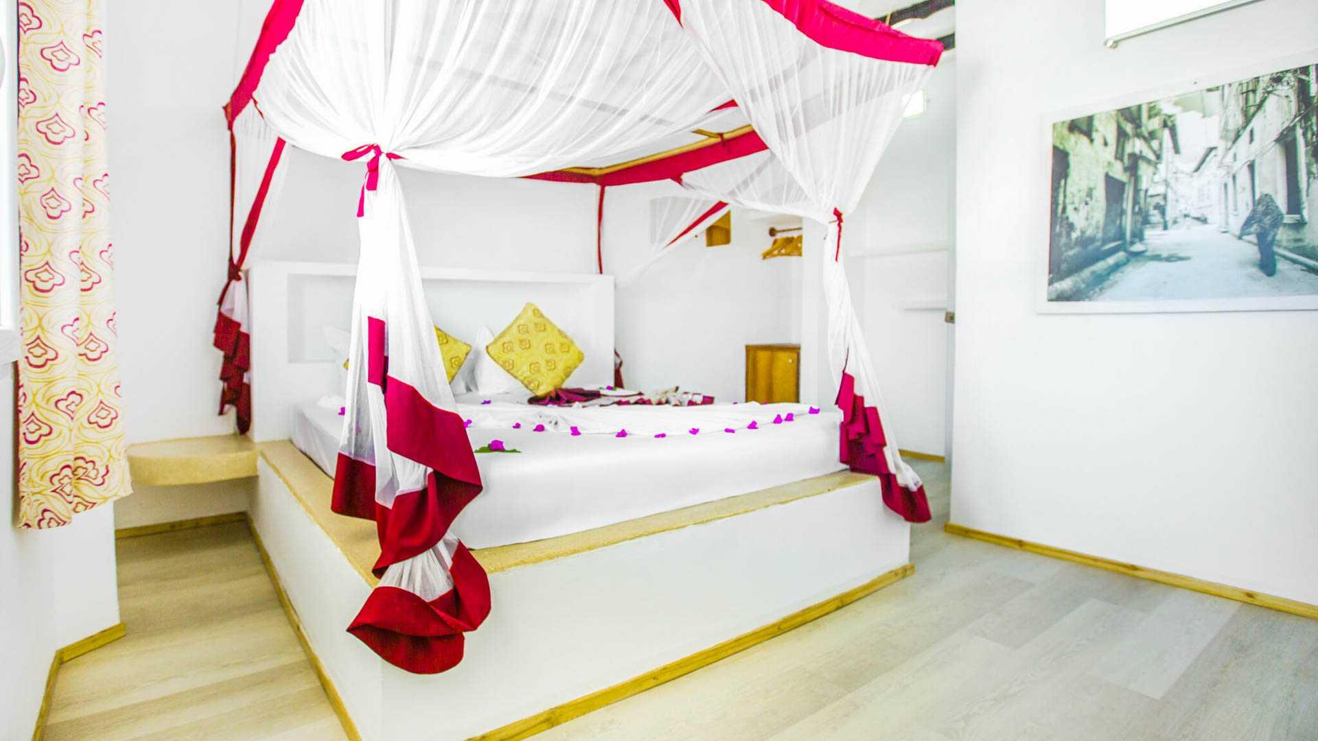 Dream's Bay Beach Hotel