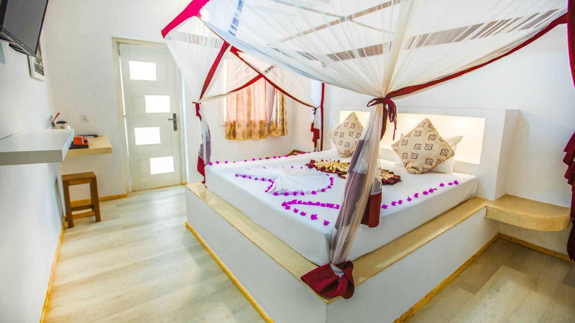 Dream's Bay Beach Hotel