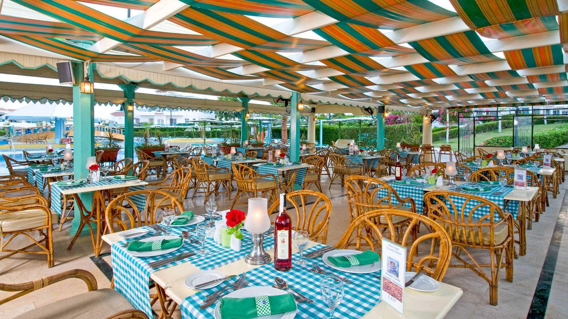 Dreams Beach Resort