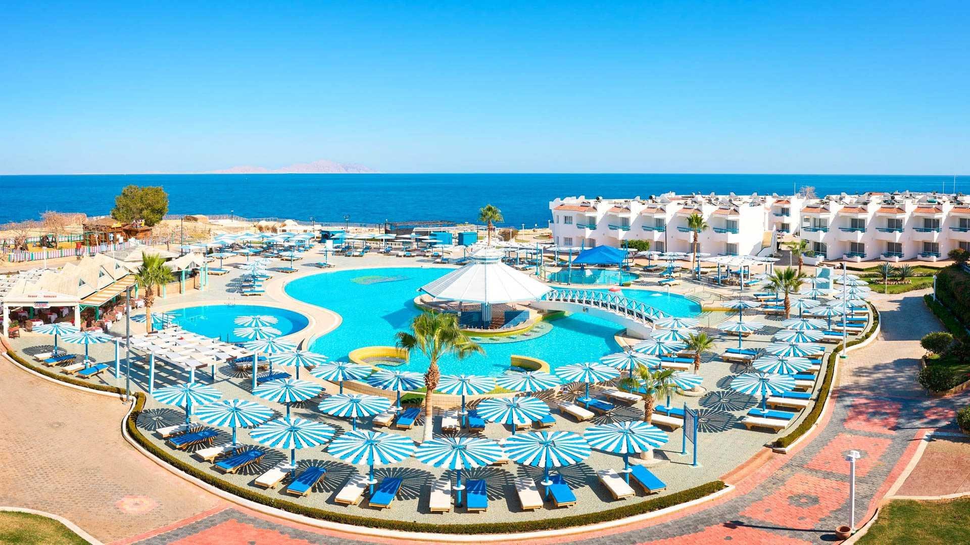 Dreams Beach Resort