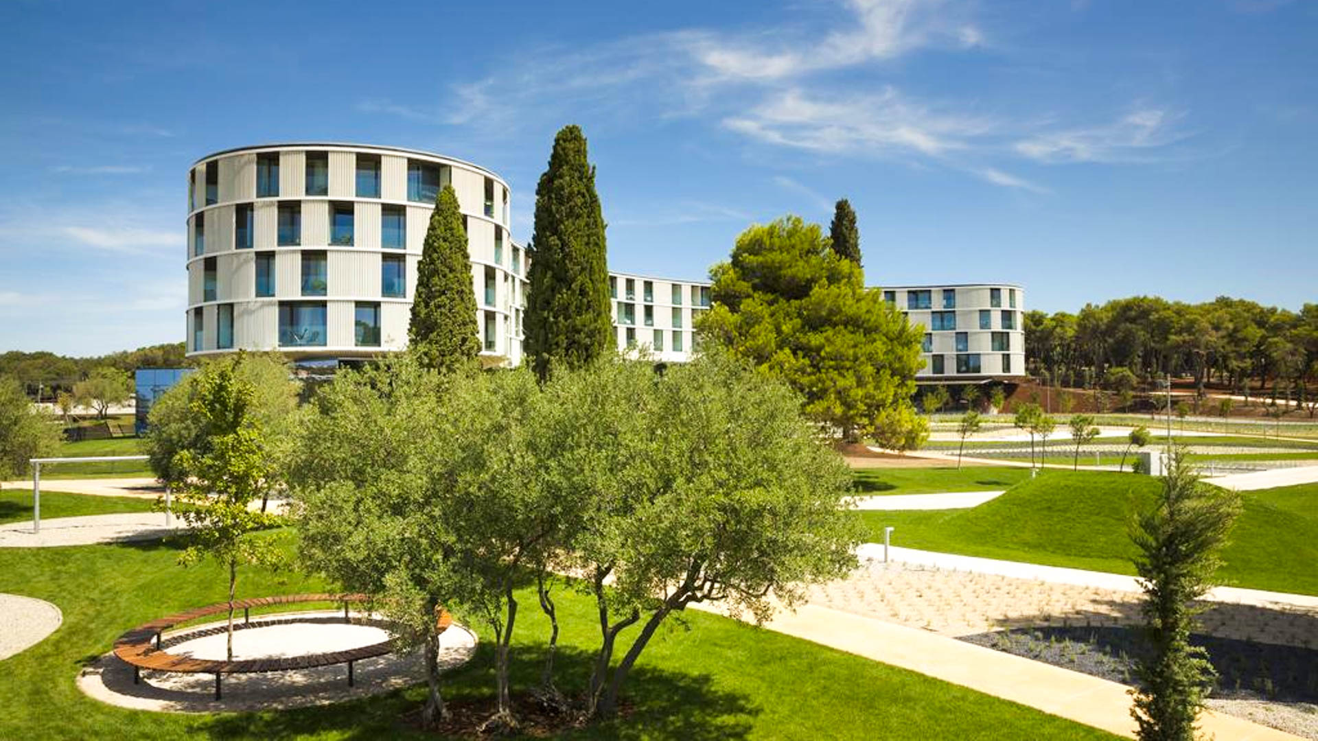Family Hotel Amarin