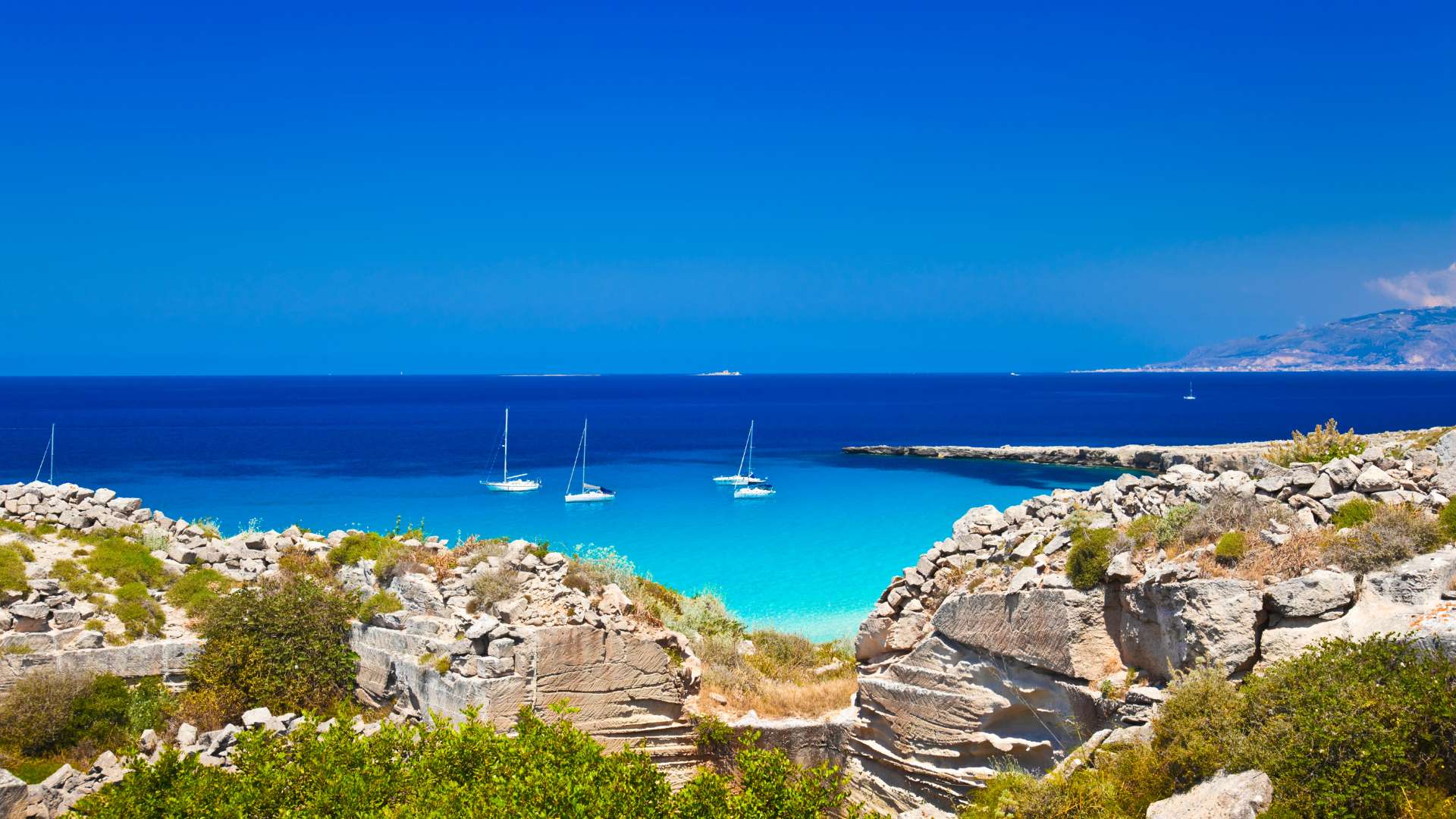 Cala La Luna Resort