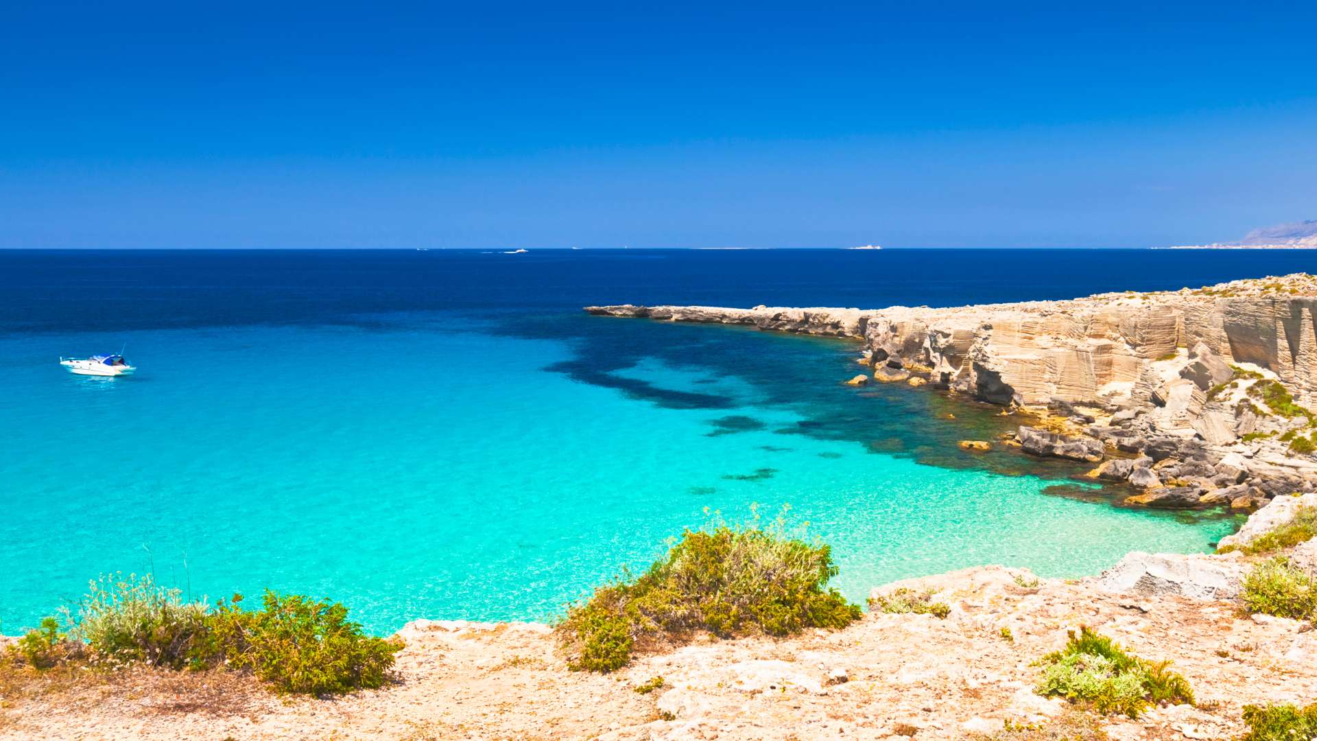 Cala La Luna Resort