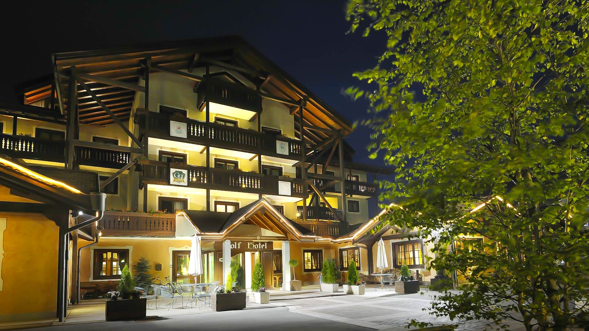 Golf Hotel