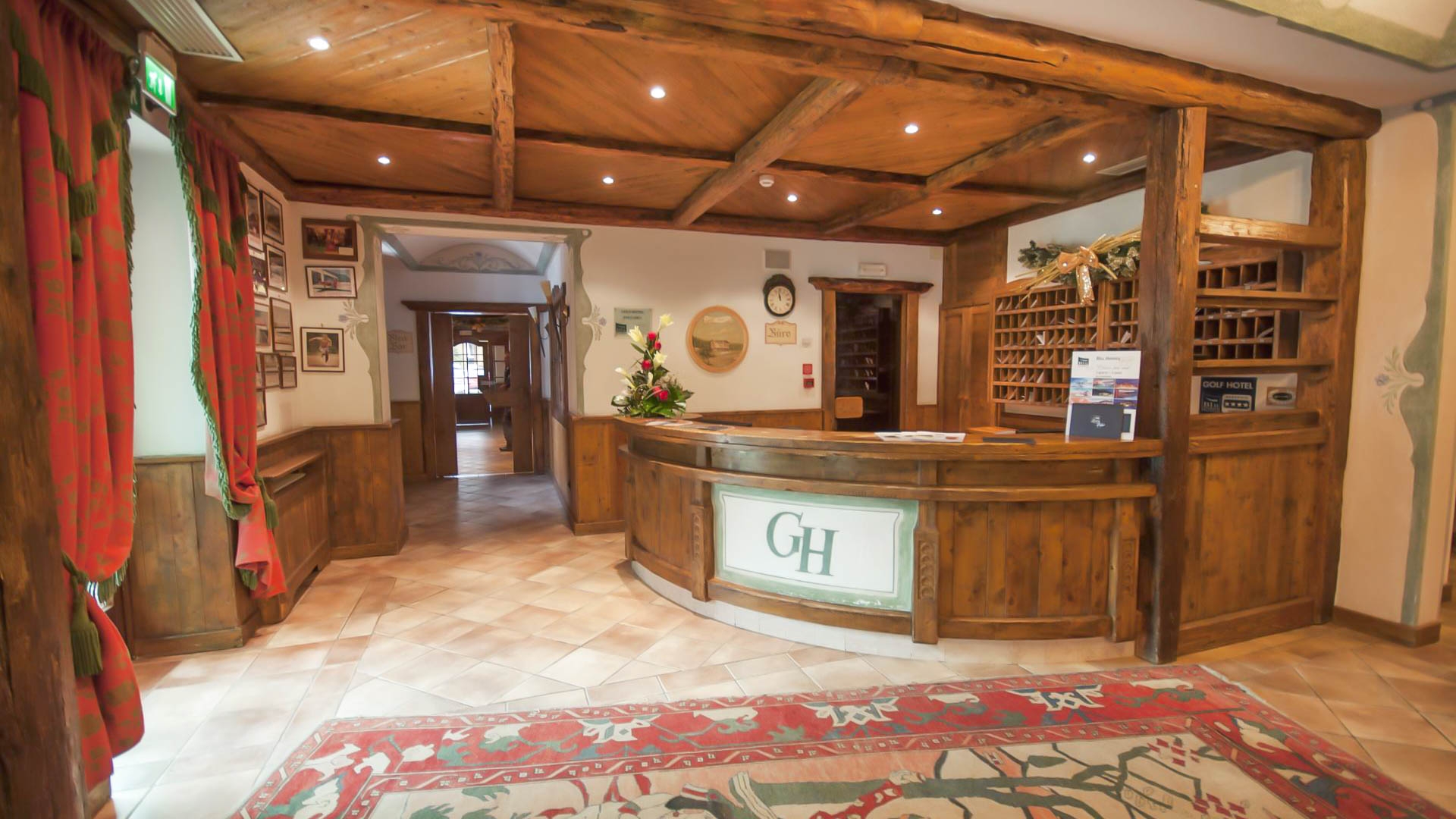 Golf Hotel