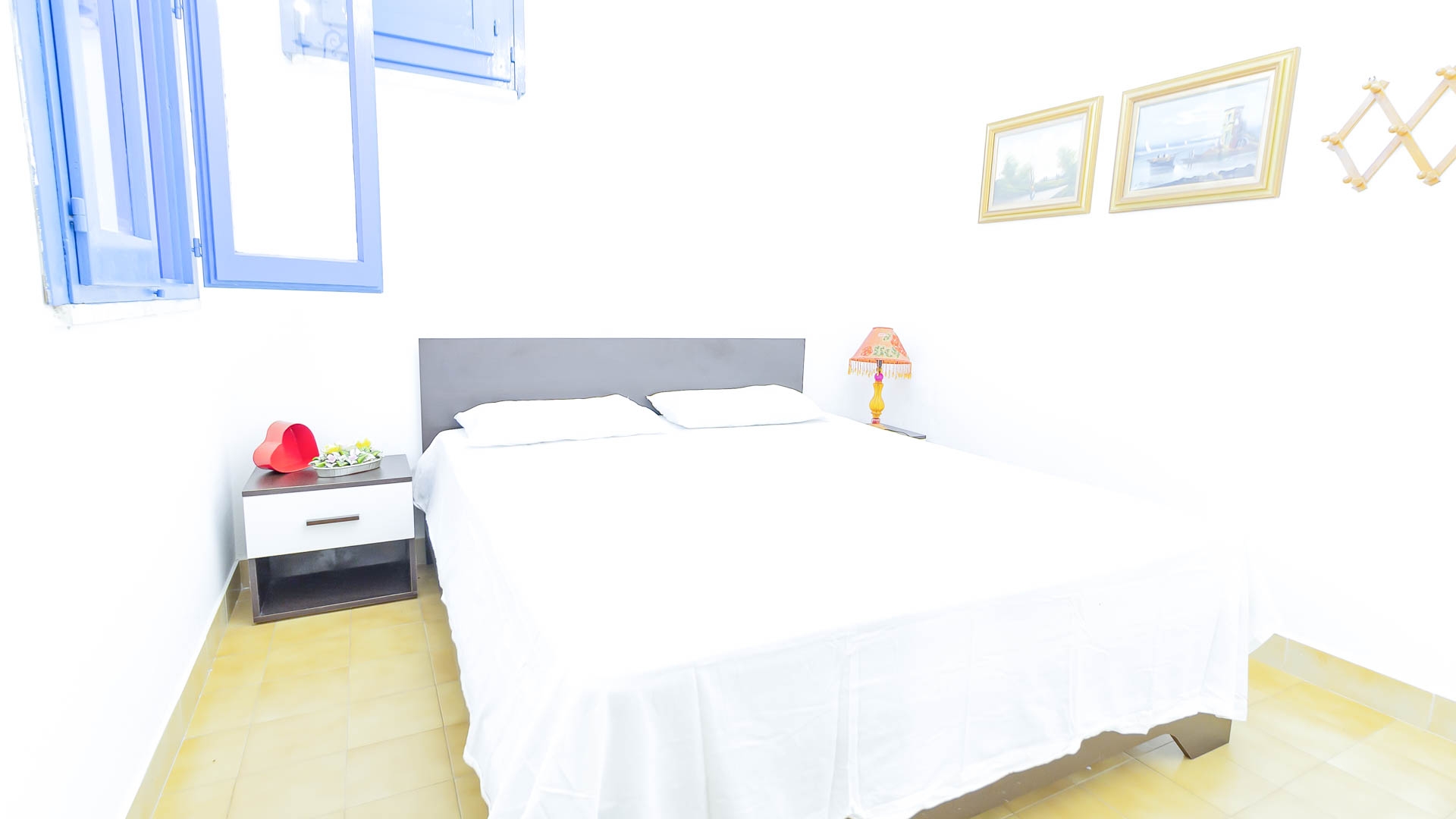 Grecale Flat