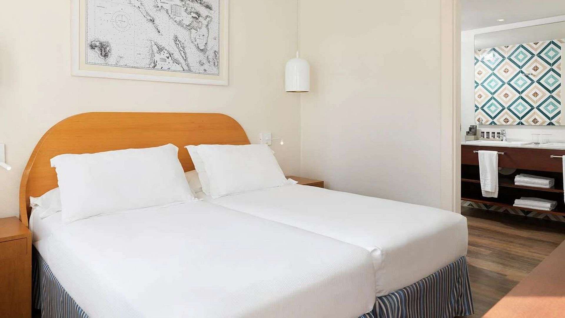 H10 Ocean Suites