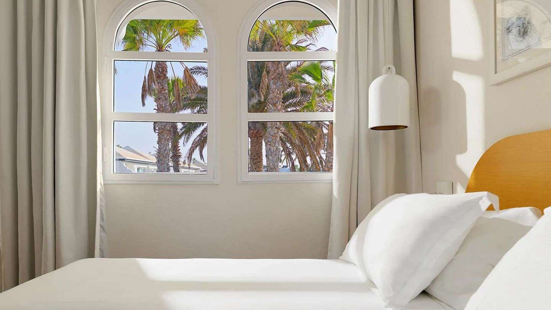 H10 Ocean Suites