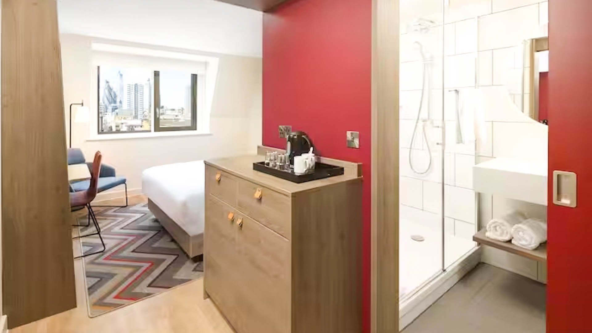 Hampton by Hilton London City