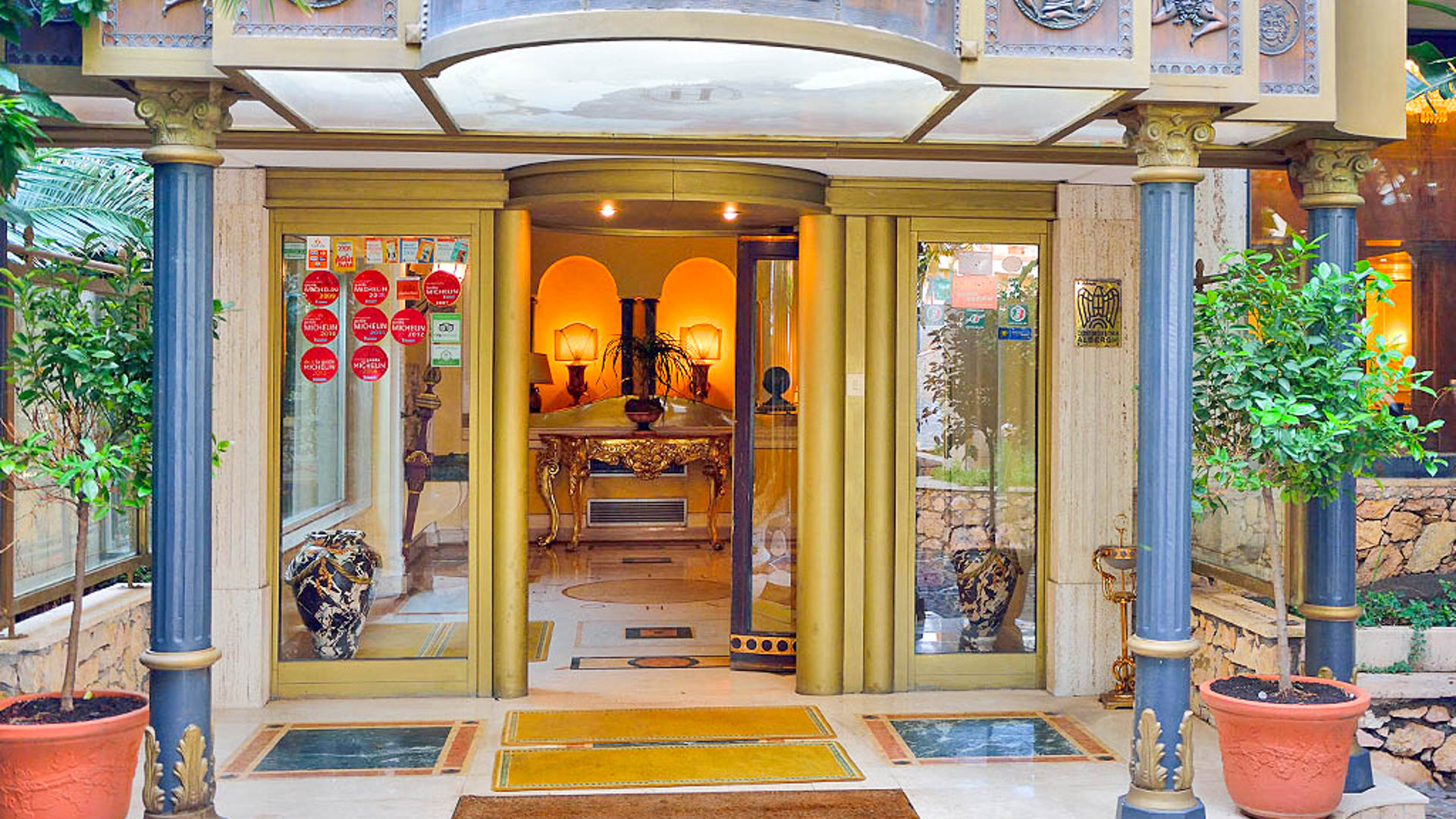 Hellenia Yachting Hotel