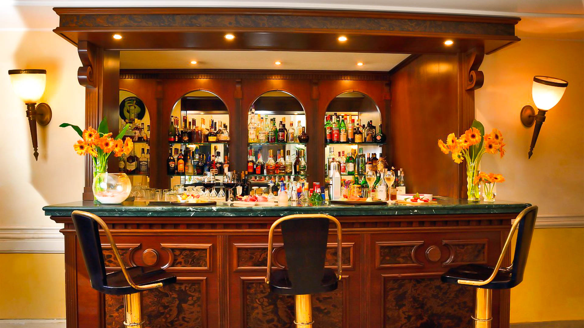 Hellenia Yachting Hotel