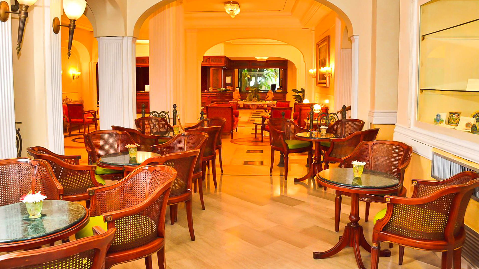 Hellenia Yachting Hotel