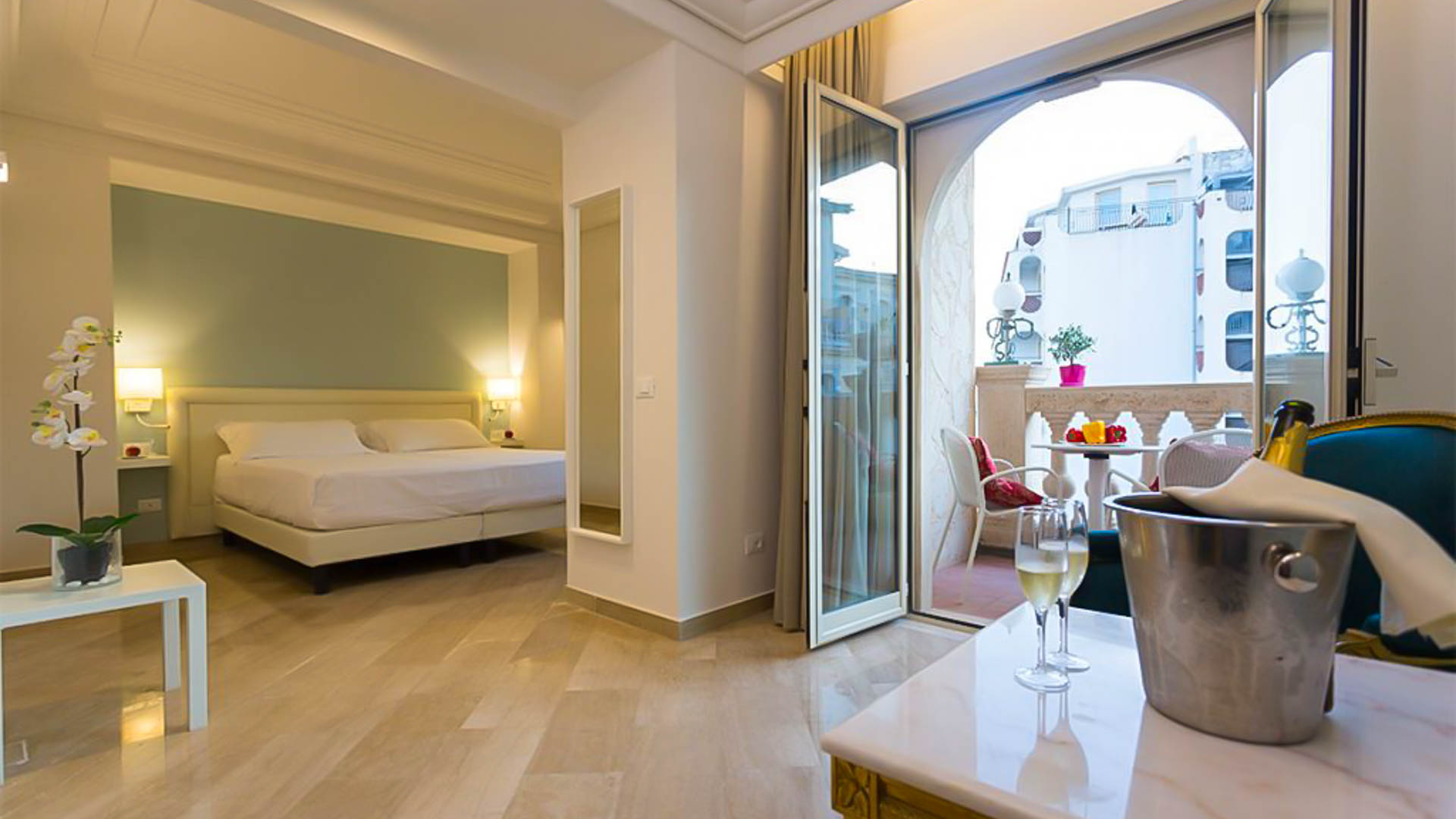 Hellenia Yachting Hotel
