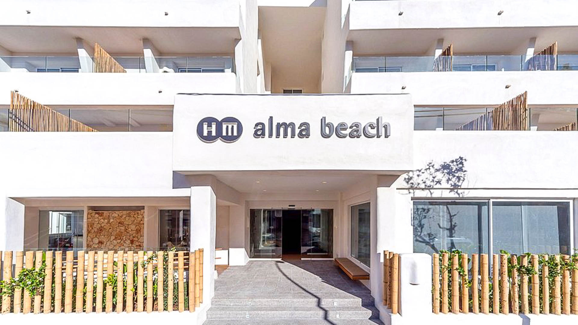 Hm Alma Beach