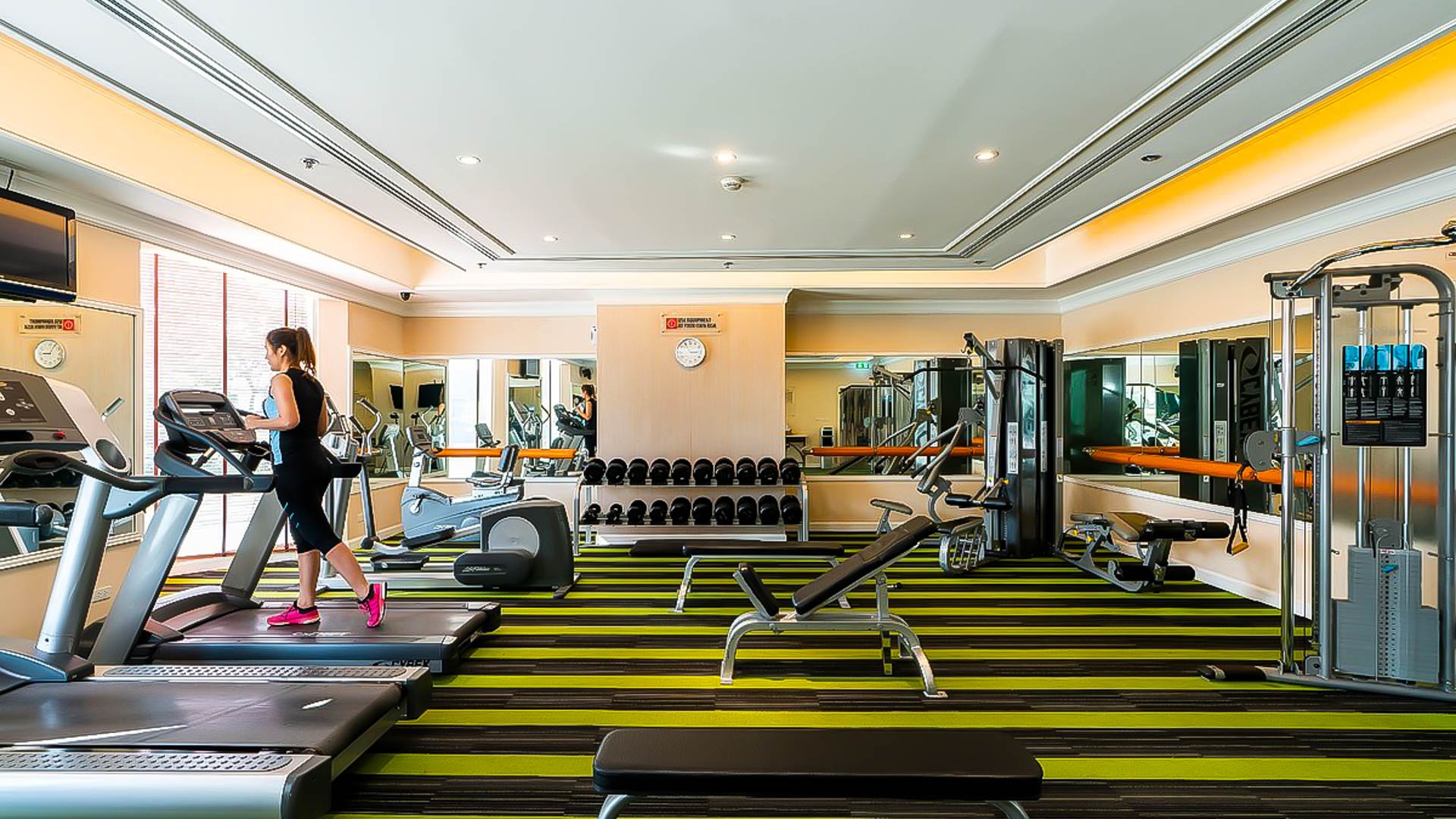 Kappa Club Holiday Inn Bangkok Silom