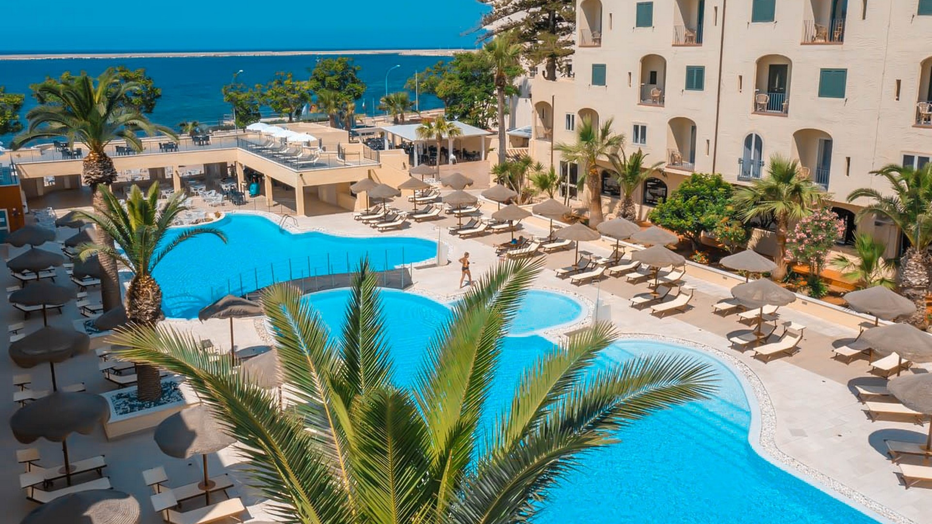 Hoops Hotel