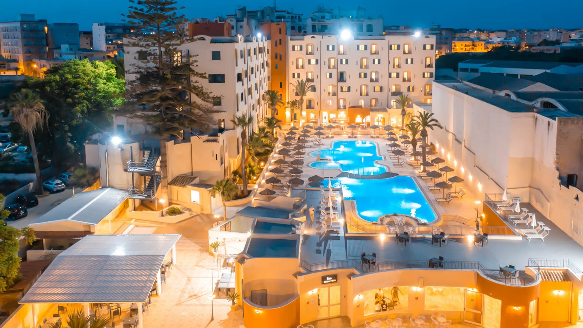 Hoops Hotel
