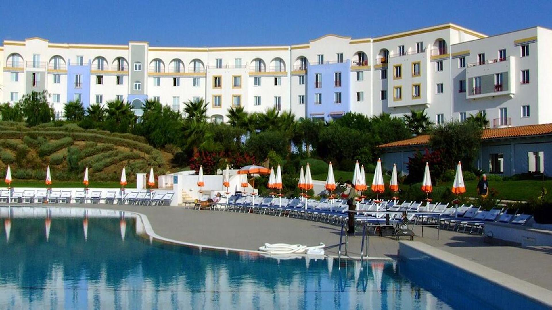 Costanza Beach Club