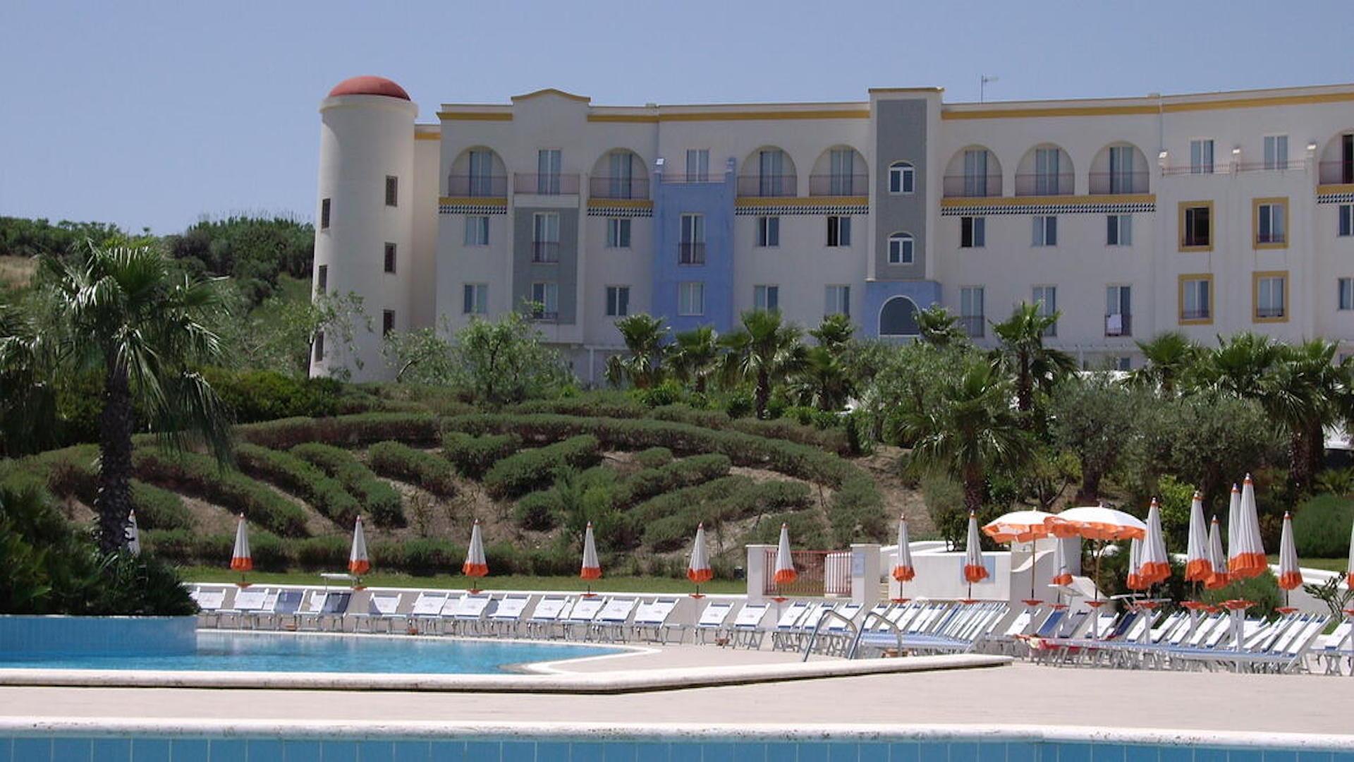 Costanza Beach Club