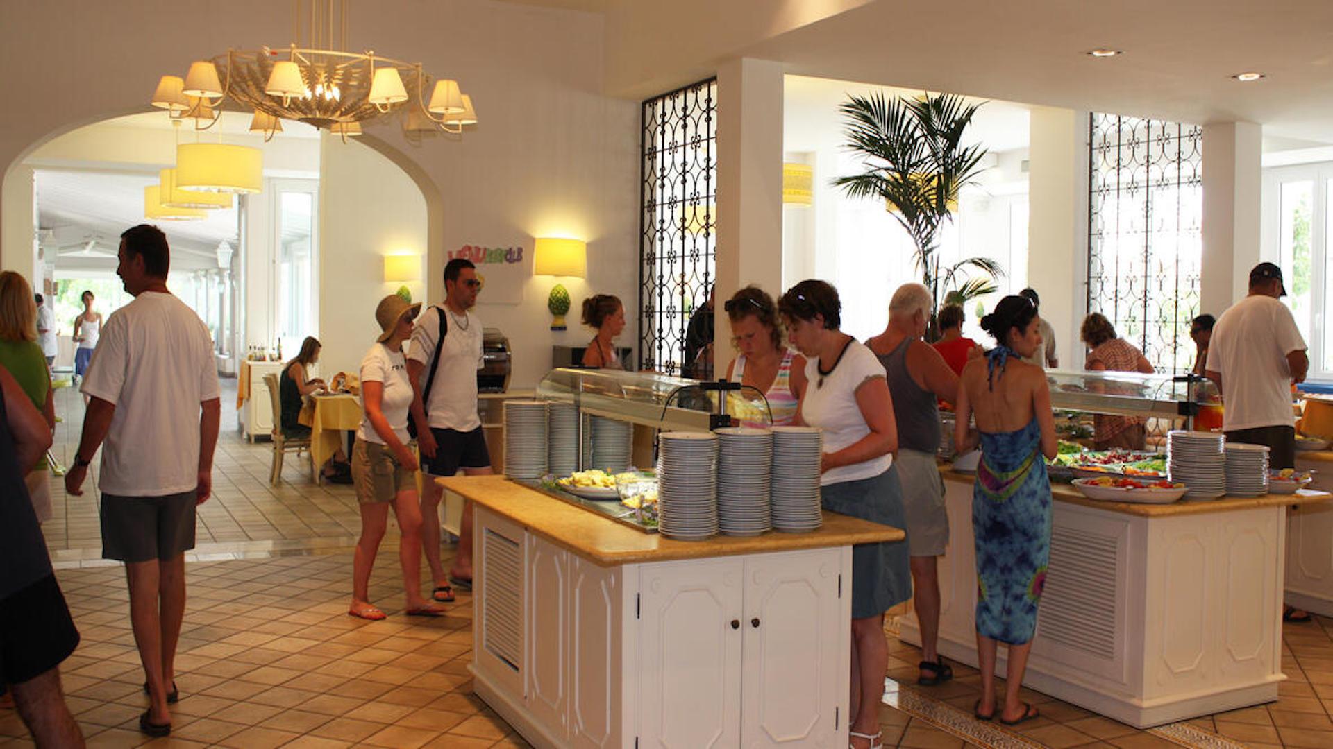 Costanza Beach Club