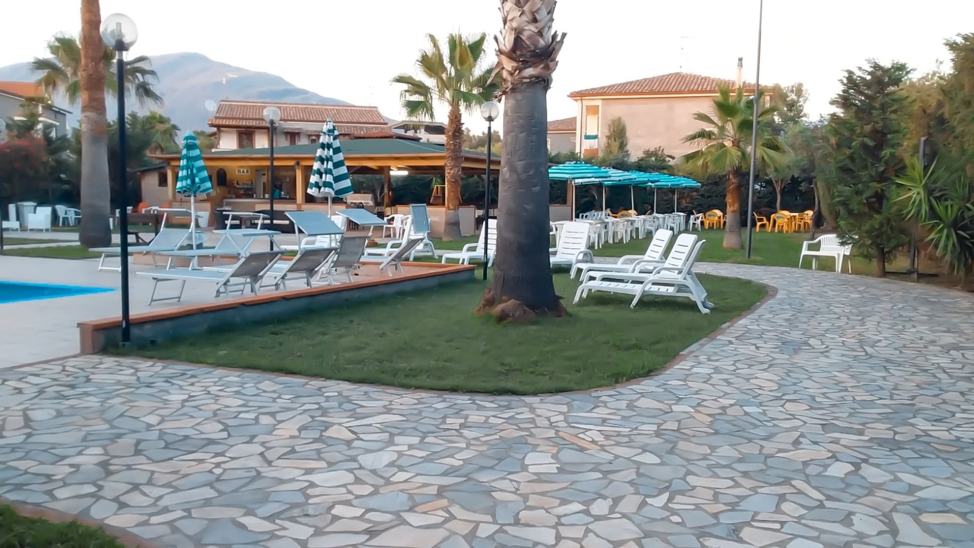 Hotel Sea Breeze